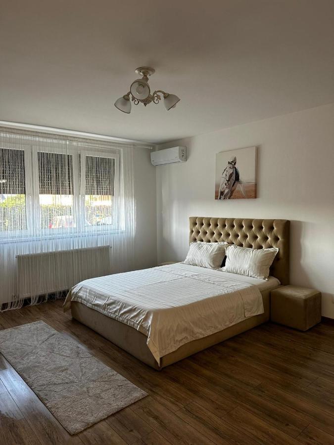 Anastasia Apartament Apartment Oradea Bagian luar foto